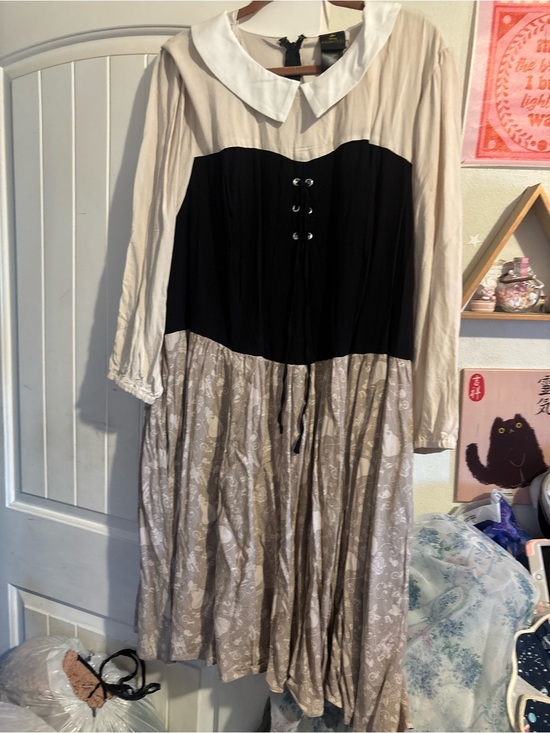Her Universe Dresses & Skirts - Her Universe Sleeping Beauty Inspired Dress